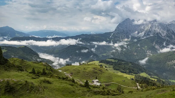 web-Kaiserwinkl-Urlaub-Aktivitaeten-Wandern-Sommerwandern-Sommer-Schwendt-2.jpg